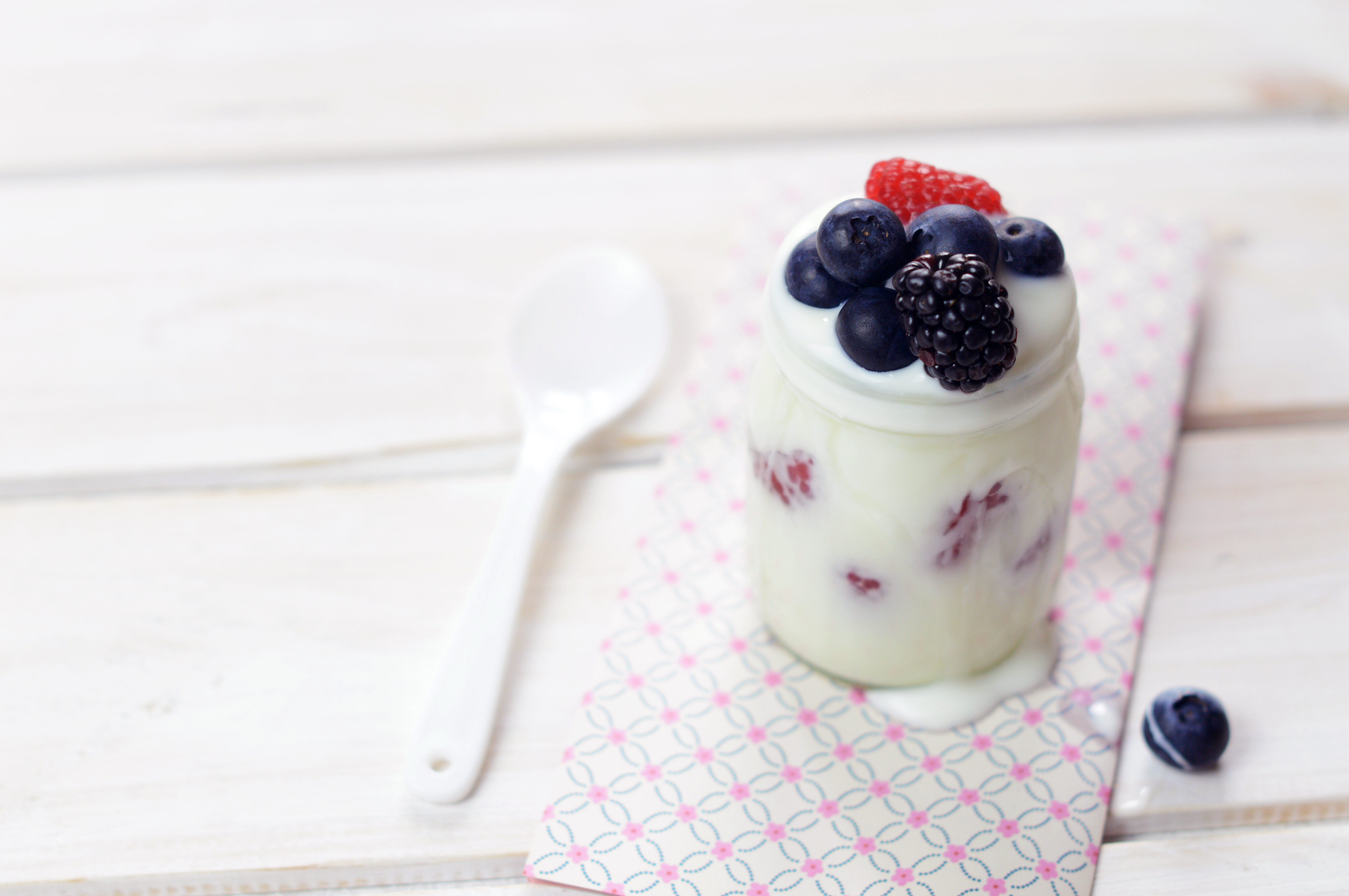 Yogurt con frutti di bosco